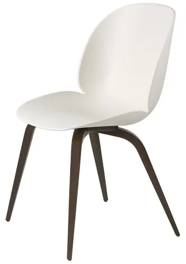 Silla de comedor GUBI Beetle Base de madera Roble ahumado mate/Blanco alabastro
